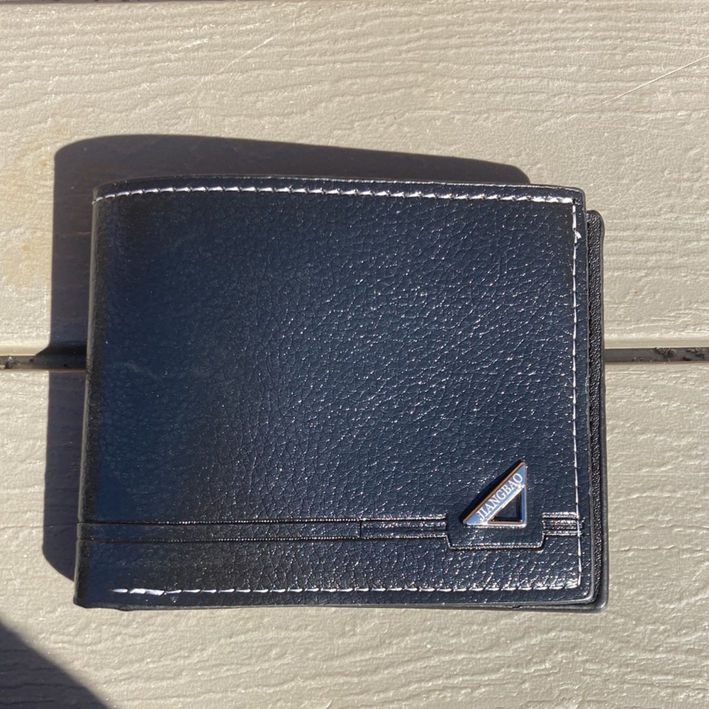 Jiangbao men’s black leather wallet.clear license, 2 money sides and 3 card slot